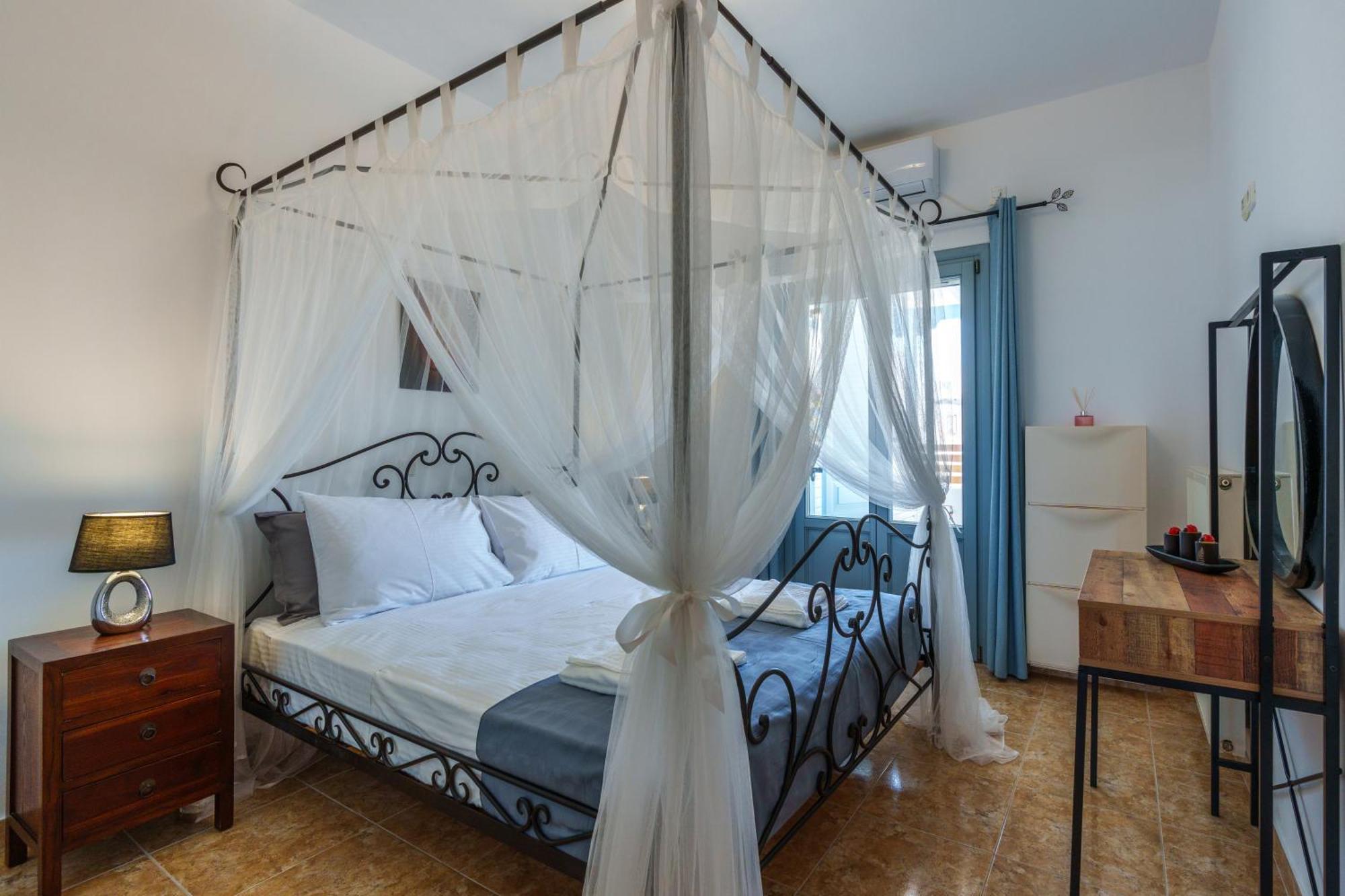 Blue Eyes Beach Villas Monólithos Exterior photo