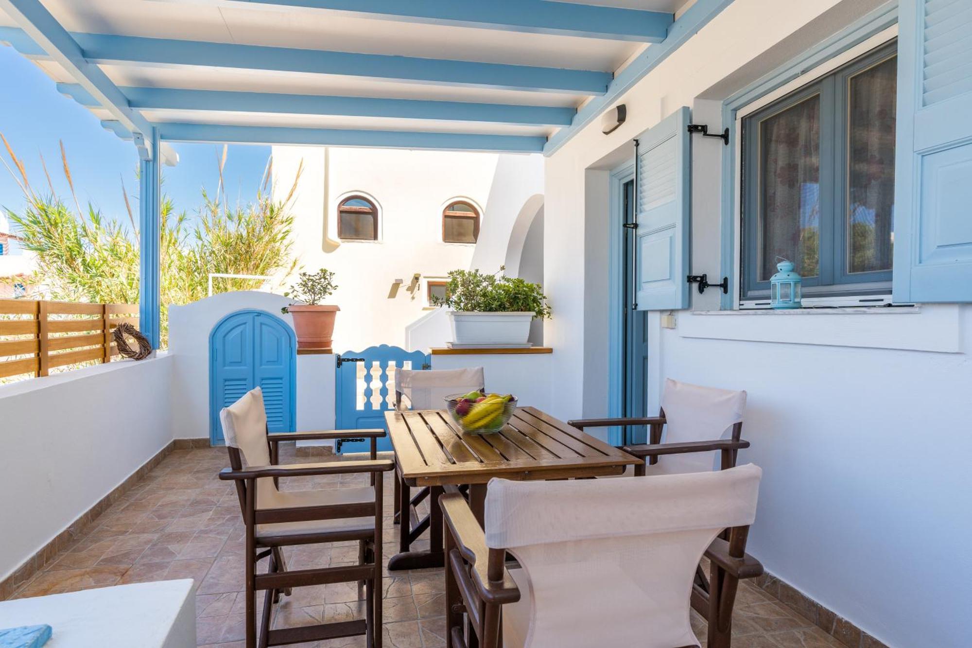 Blue Eyes Beach Villas Monólithos Exterior photo